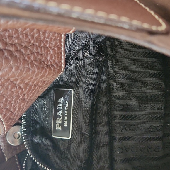 Authenic vintage Prada nylon tessuto bag in brown - Picture 9 of 13